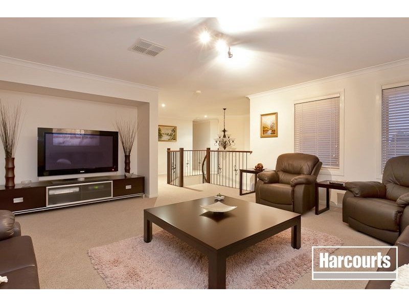 13 Twynam Place, Pakenham VIC 3810