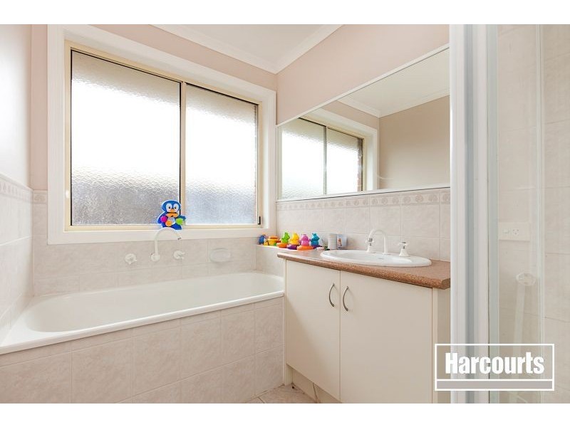 2 Silver Gum Drive, Pakenham VIC 3810