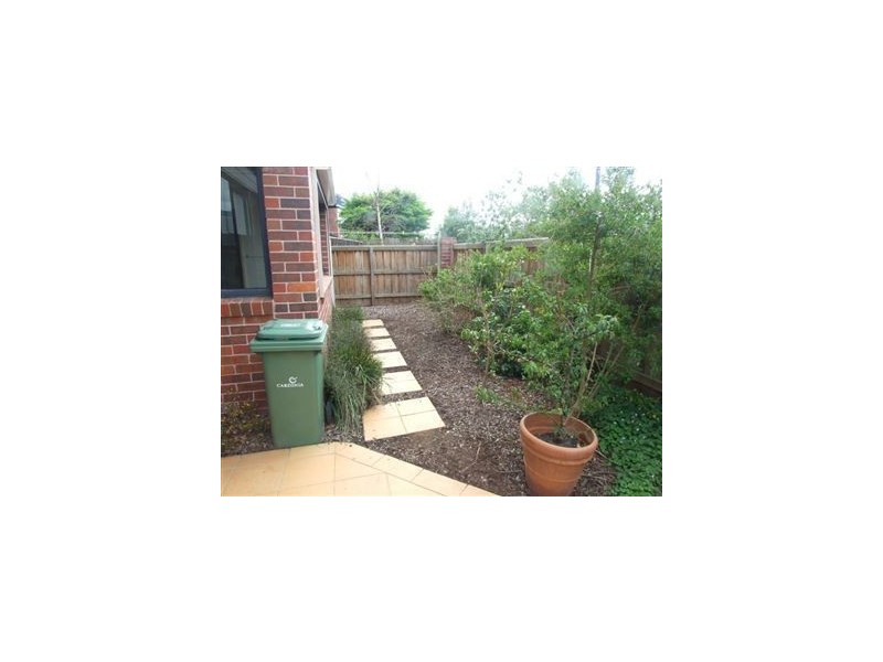 1 Derby Lane, Pakenham VIC 3810