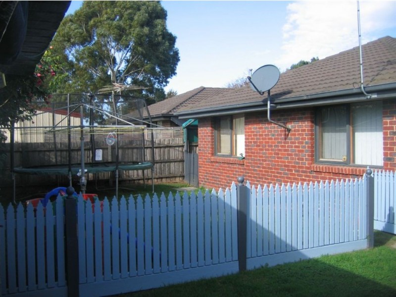 4 Broadbent Way, Pakenham VIC 3810