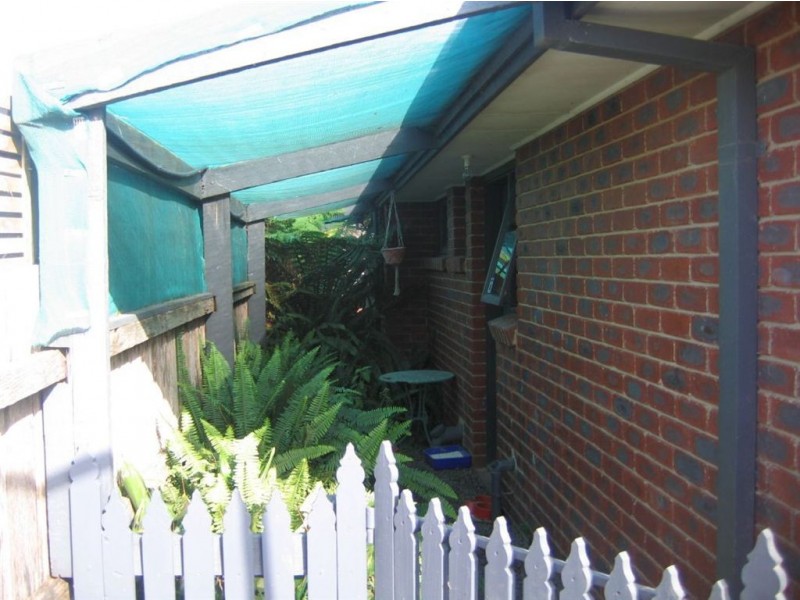 4 Broadbent Way, Pakenham VIC 3810