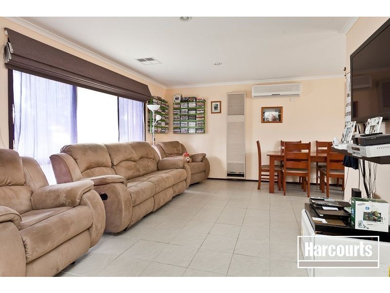 51 Barrington Drive, Pakenham VIC 3810
