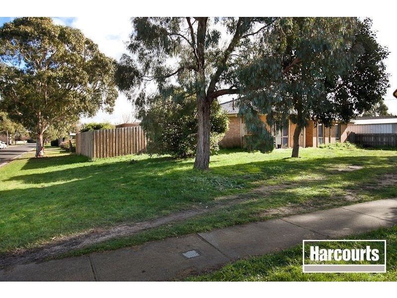 51 Barrington Drive, Pakenham VIC 3810