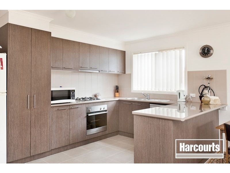 1/40 Army Road, Pakenham VIC 3810