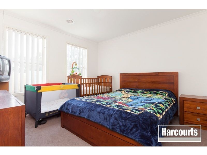 1/40 Army Road, Pakenham VIC 3810