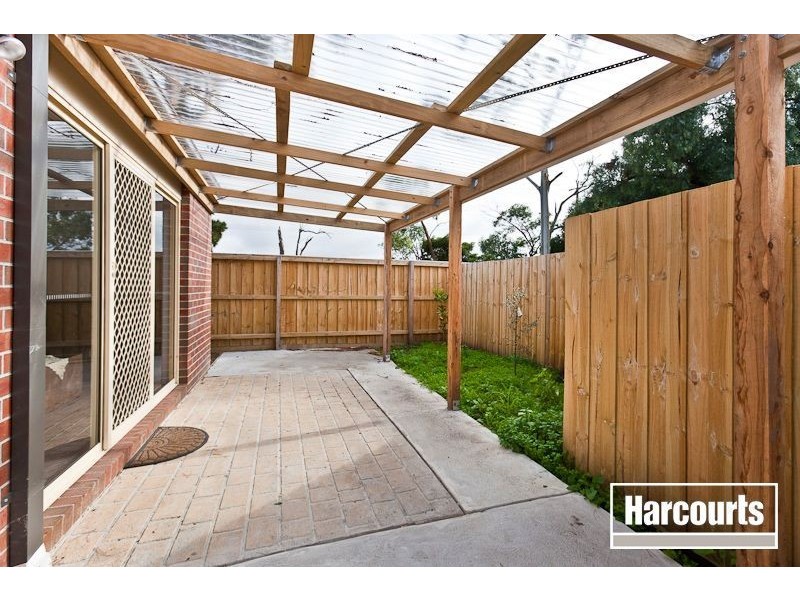 1/40 Army Road, Pakenham VIC 3810