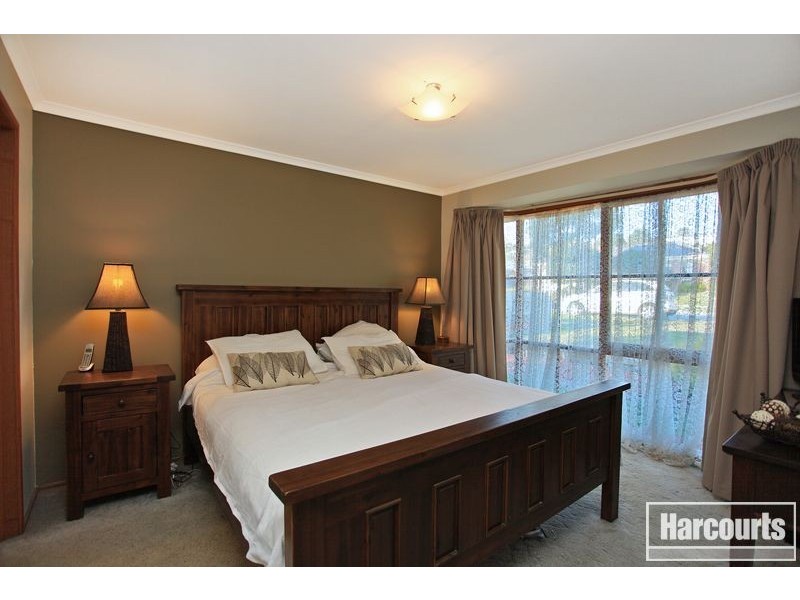45 Balmoral Way, Pakenham VIC 3810