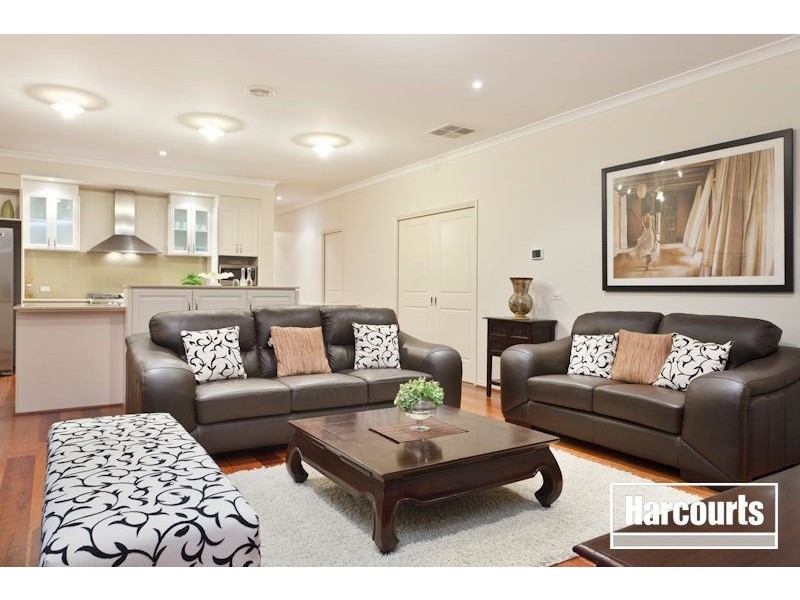 48 Banjo Paterson Drive, Pakenham VIC 3810