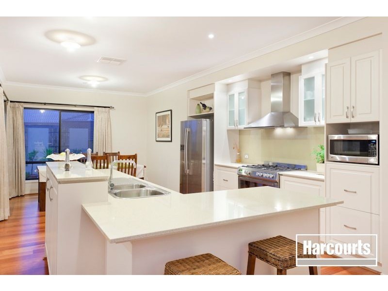 48 Banjo Paterson Drive, Pakenham VIC 3810