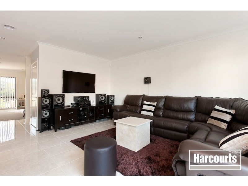 9 Hunter Lane, Pakenham VIC 3810