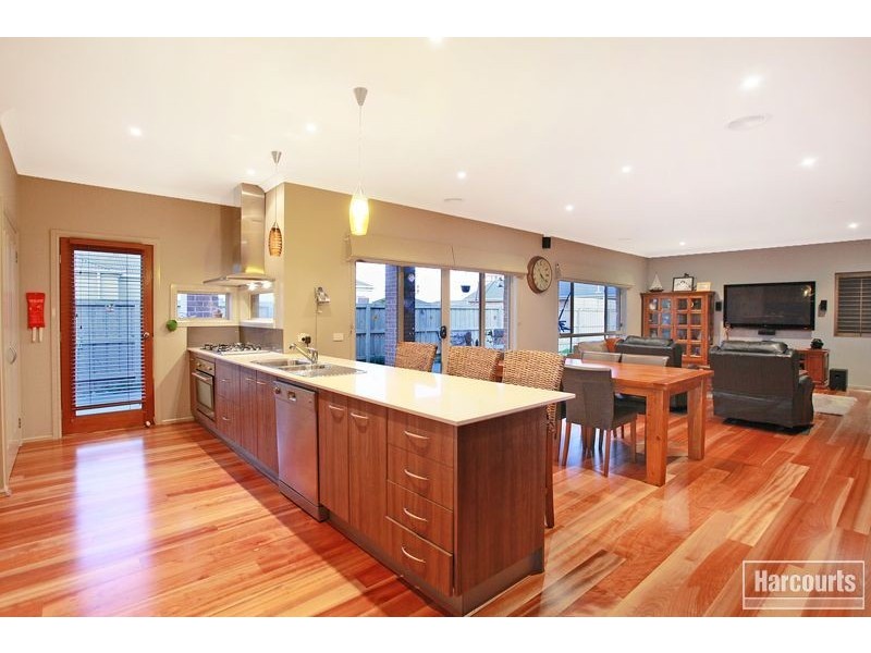 35 Mackellar Street, Pakenham VIC 3810