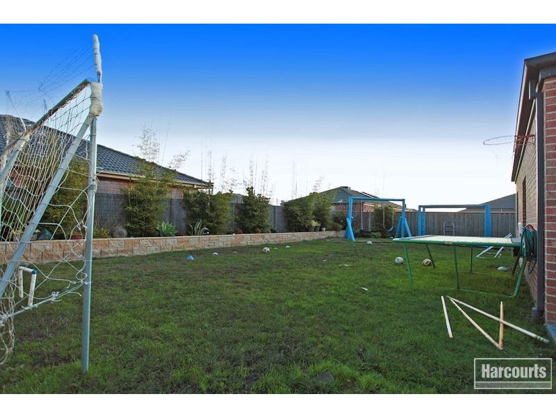 35 Mackellar Street, Pakenham VIC 3810