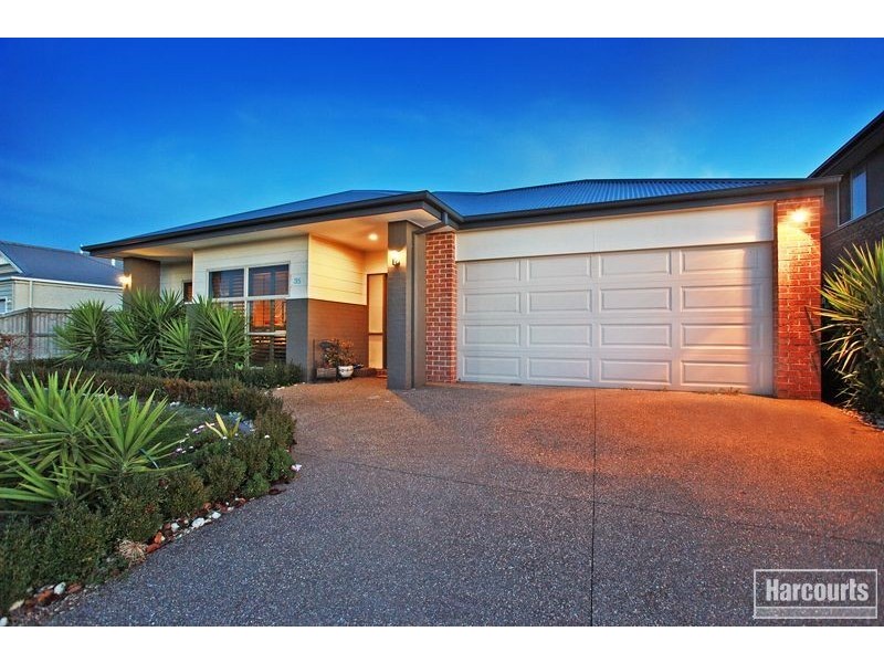 35 Mackellar Street, Pakenham VIC 3810