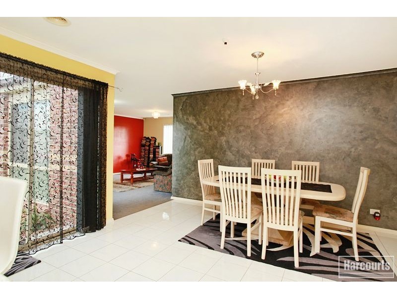 24 Camelia Way, Pakenham VIC 3810