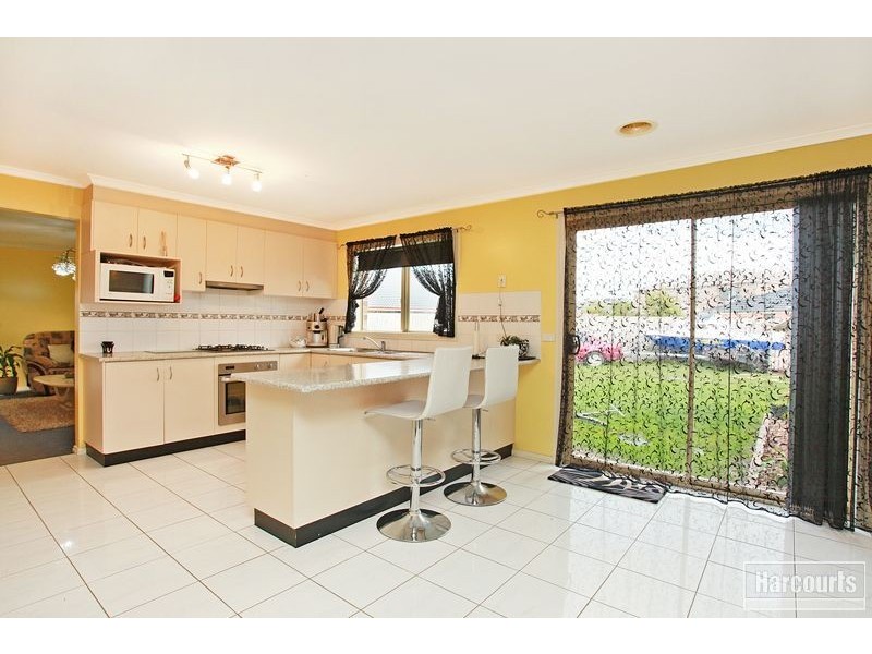 24 Camelia Way, Pakenham VIC 3810