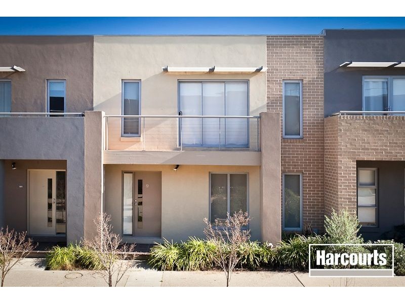 9 Egret Way, Pakenham VIC 3810