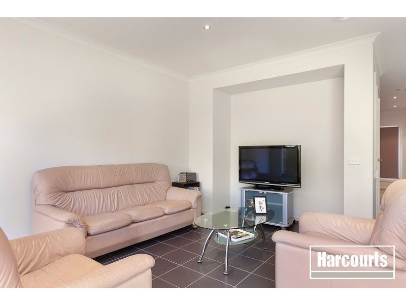 9 Egret Way, Pakenham VIC 3810