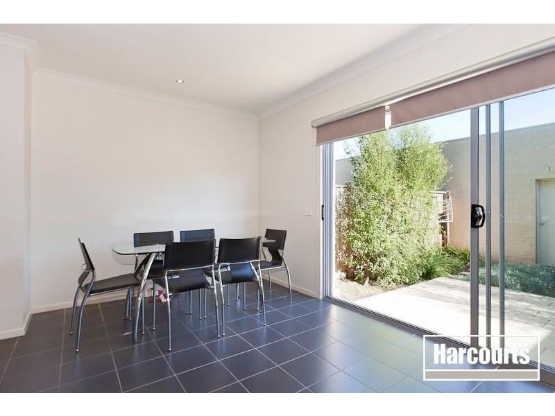 9 Egret Way, Pakenham VIC 3810