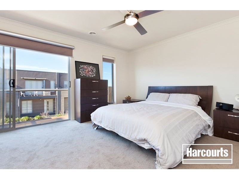 9 Egret Way, Pakenham VIC 3810