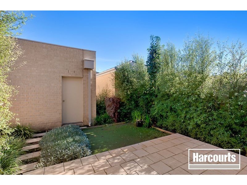 9 Egret Way, Pakenham VIC 3810