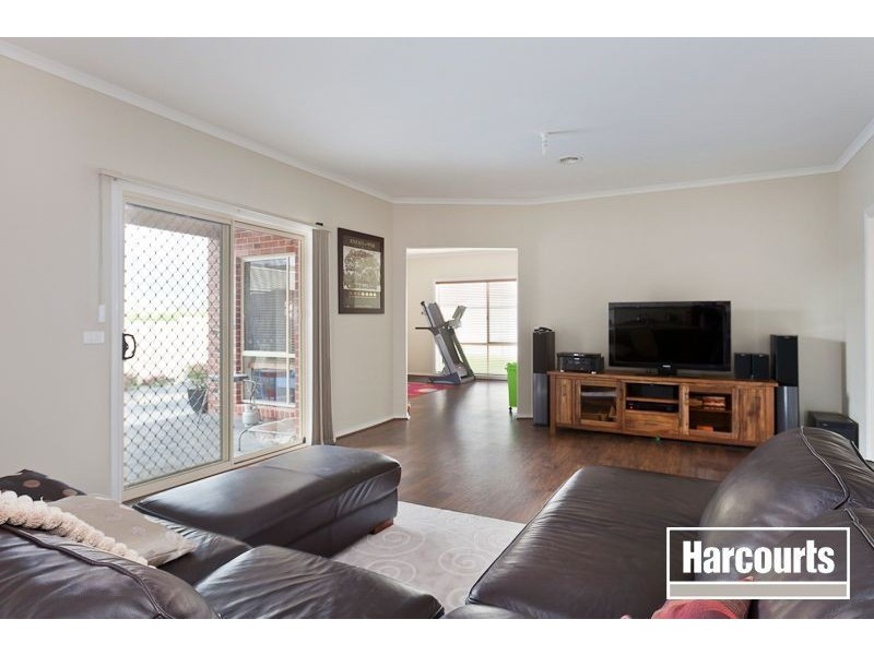 2 Karawun Walk, Pakenham VIC 3810