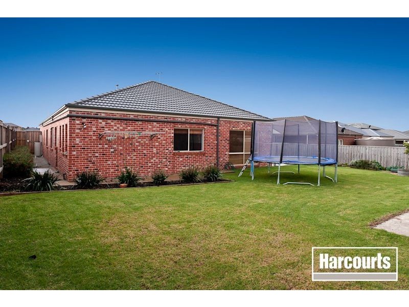 2 Karawun Walk, Pakenham VIC 3810