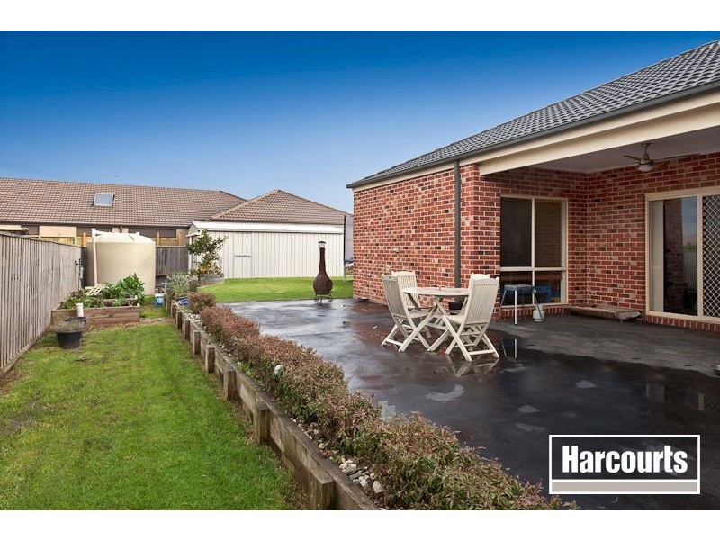2 Karawun Walk, Pakenham VIC 3810