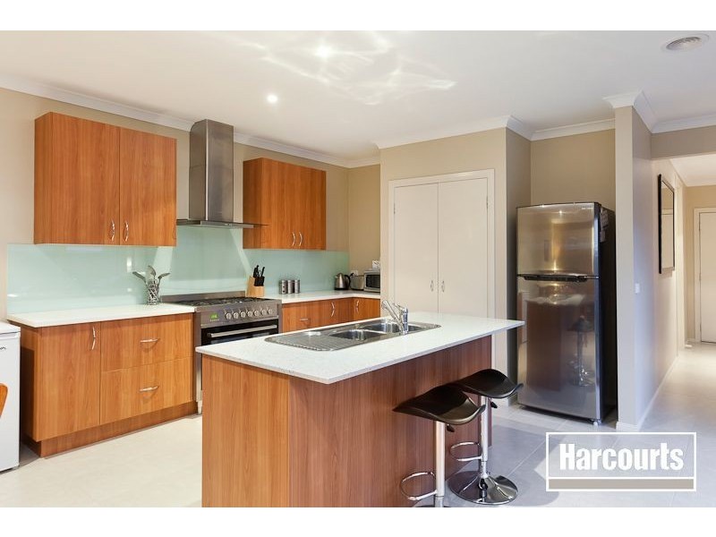 1 Prosperity Avenue, Cranbourne North VIC 3977