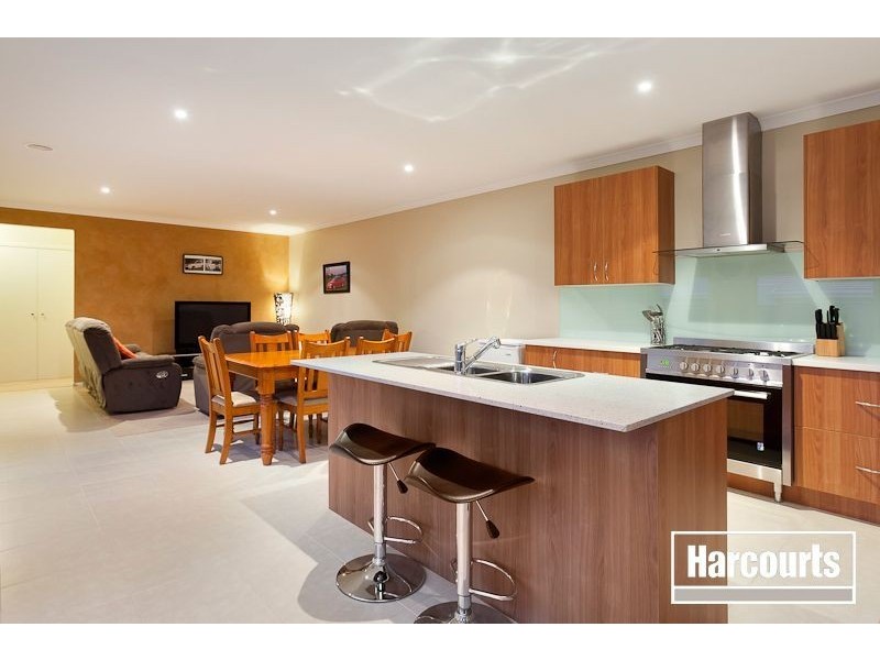 1 Prosperity Avenue, Cranbourne North VIC 3977