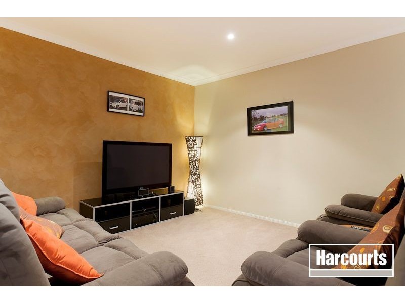 1 Prosperity Avenue, Cranbourne North VIC 3977