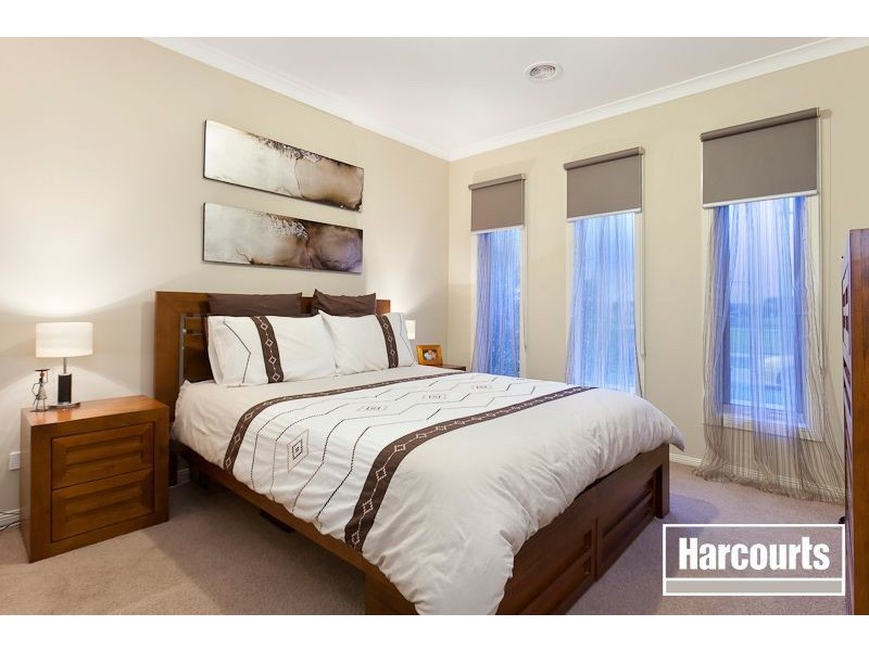 1 Prosperity Avenue, Cranbourne North VIC 3977