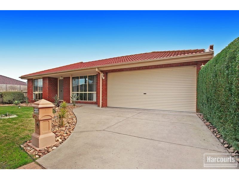 40 Thomas Place, Pakenham VIC 3810