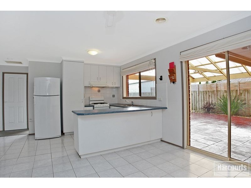 40 Thomas Place, Pakenham VIC 3810