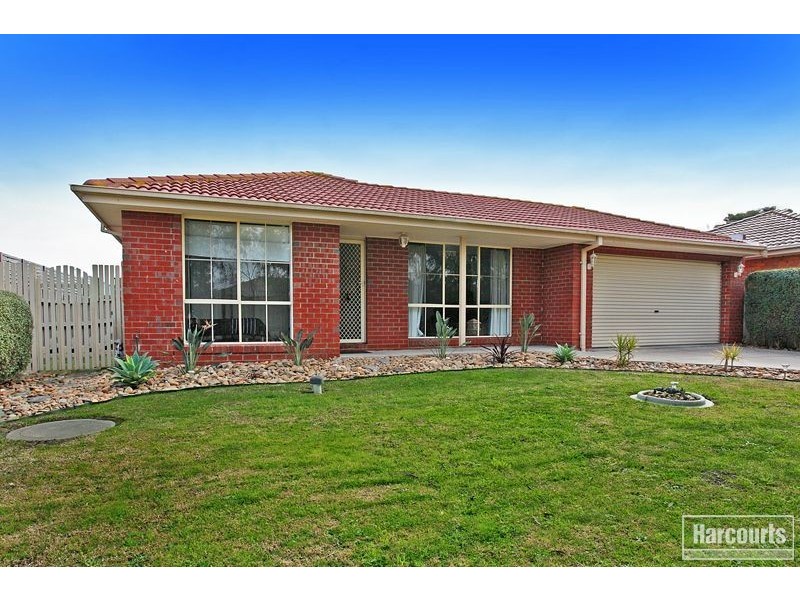 40 Thomas Place, Pakenham VIC 3810