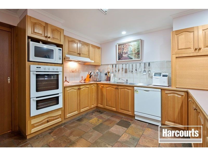 31 Highland Drive, Pakenham VIC 3810