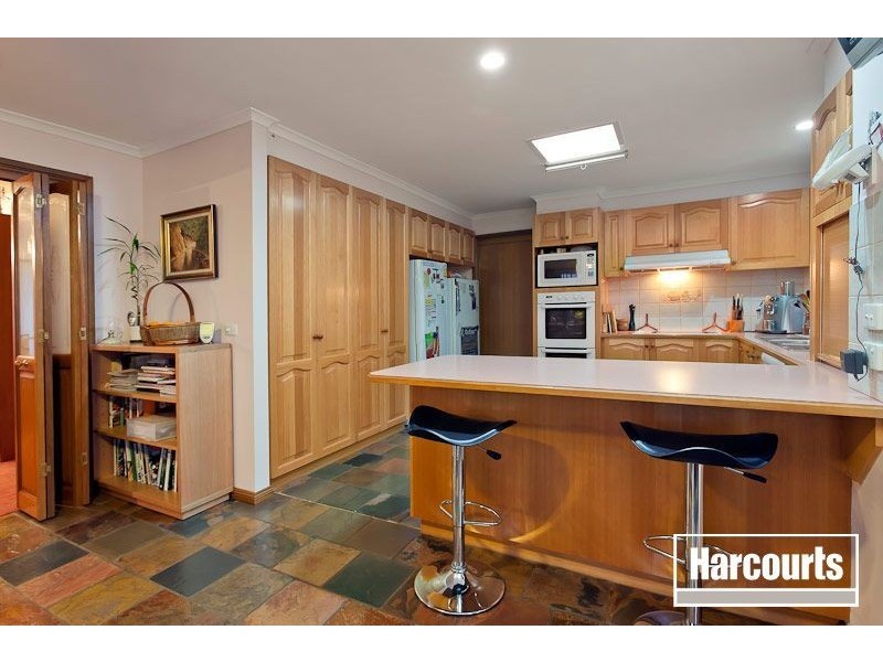 31 Highland Drive, Pakenham VIC 3810