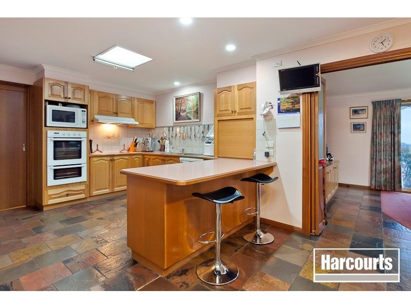 31 Highland Drive, Pakenham VIC 3810