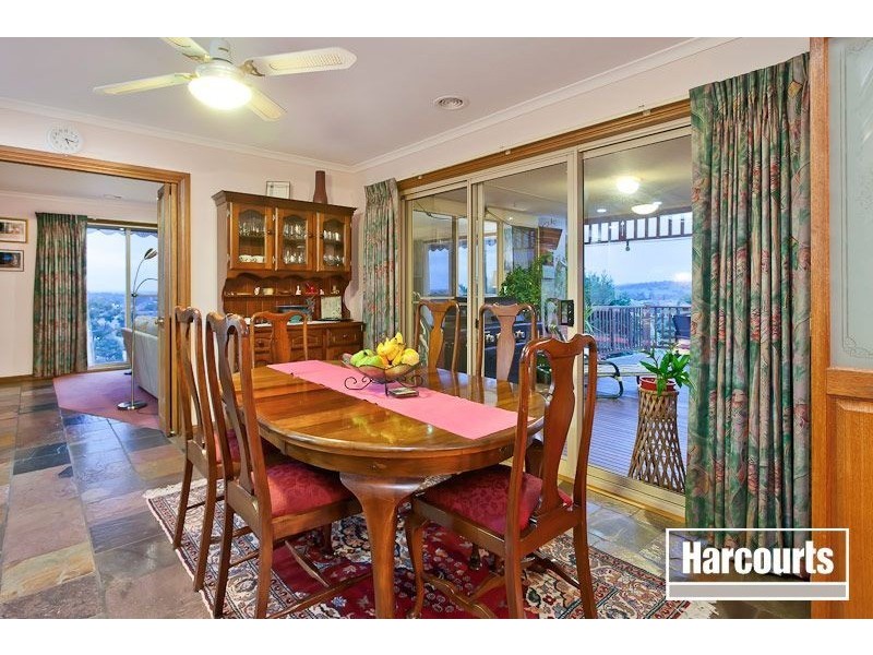 31 Highland Drive, Pakenham VIC 3810