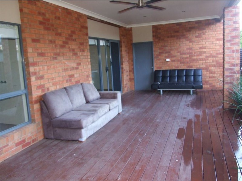 11 Mikasa Place, Pakenham VIC 3810