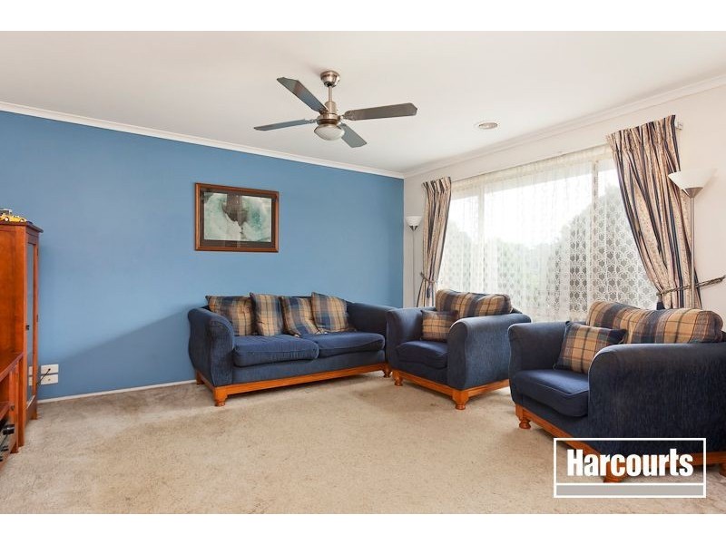 8 Sherriff Rise, Pakenham VIC 3810