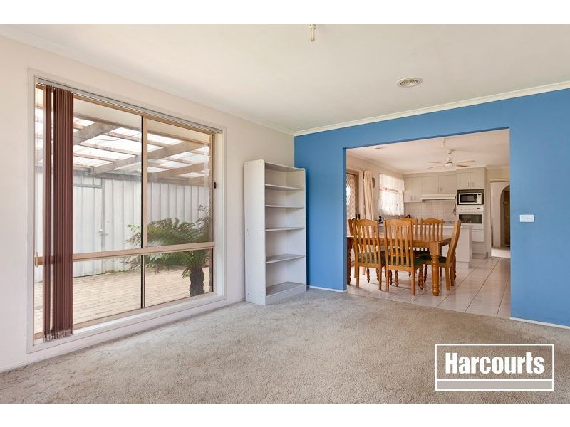 8 Sherriff Rise, Pakenham VIC 3810