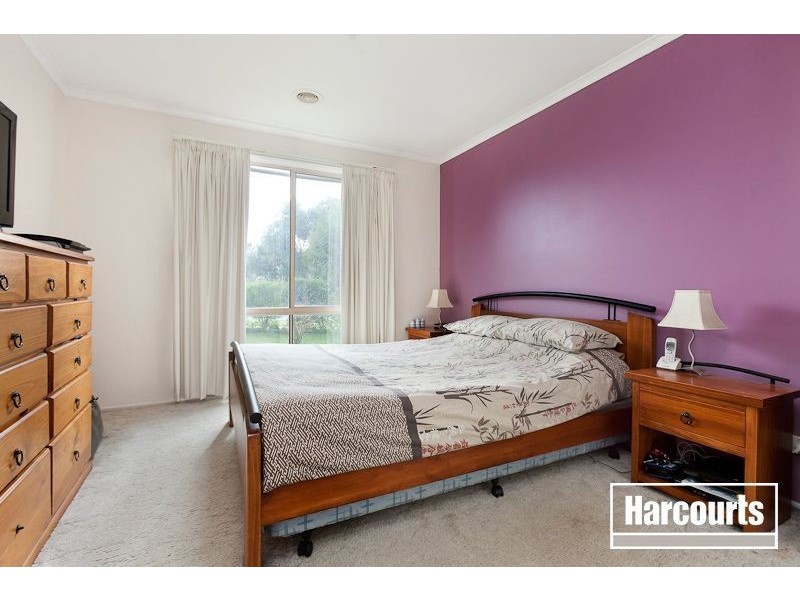 8 Sherriff Rise, Pakenham VIC 3810