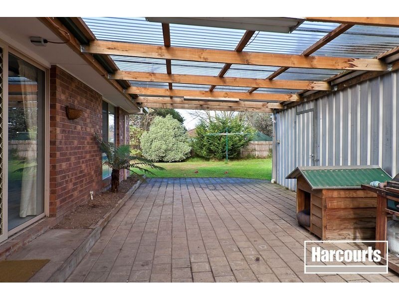 8 Sherriff Rise, Pakenham VIC 3810