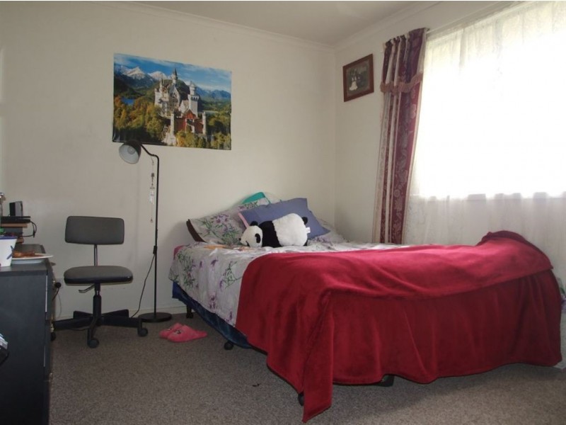 63 Eagle Drive, Pakenham VIC 3810