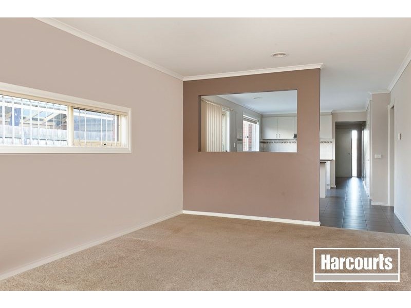 12 Samchelle Place, Pakenham VIC 3810