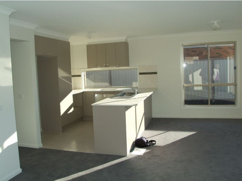 20 Victory Drive, Pakenham VIC 3810