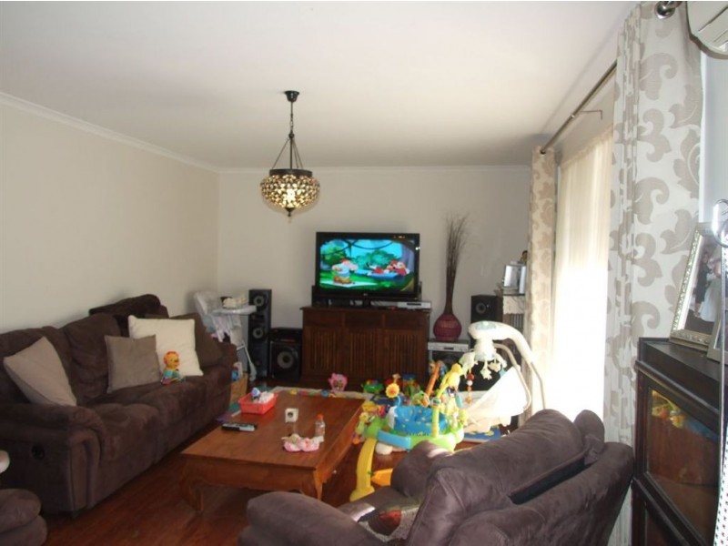 10 Dundee Court, Pakenham VIC 3810