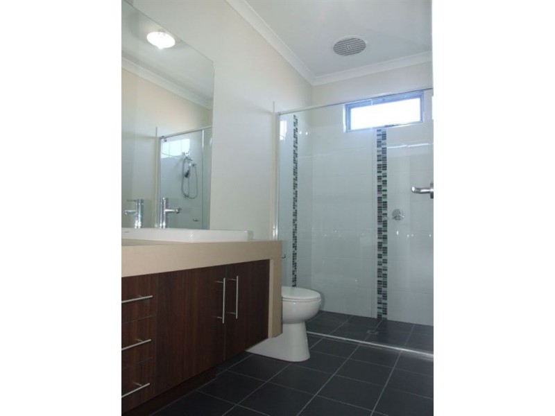 23 Albatross Drive, Pakenham VIC 3810