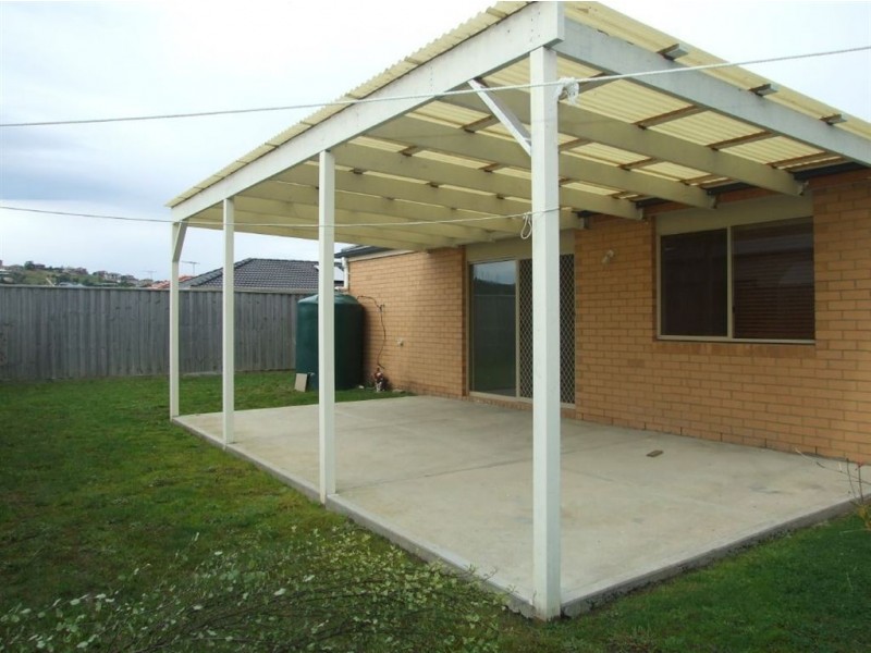 29 Syme Road, Pakenham VIC 3810