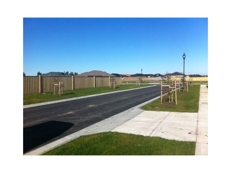 Lot 1056 Sundew Crescent, Pakenham VIC 3810